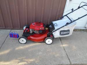 Toro recycler self propelled lawn mower with bag. Nice used condition. Tested & works. As shown.