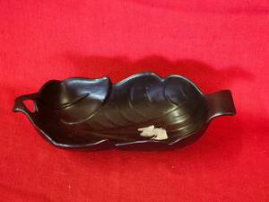 Shawnee Art Pottery Banana Leaf Serving Bowl