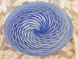 Beautiful Kosta Bota Spiral Glass Charger  16