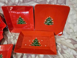 Waechtersbach Christmas Dishes - Serving & Hot Chocolate Set