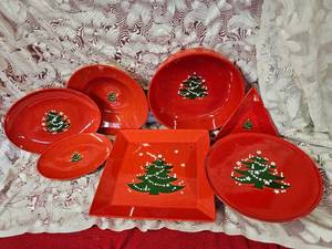 Waechtersbach Christmas Dishes - Serving Platers Group