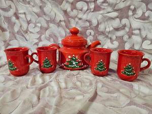 Waechtersbach Christmas Dishes - Teapot & Cups