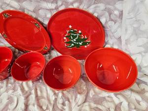 Waechtersbach Christmas Dishes - Serving Bowls & Two Platers