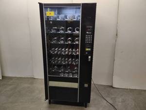 lot 16 image: Automatic Products Model Snack Shop LCM2 Commercial Vending Machine