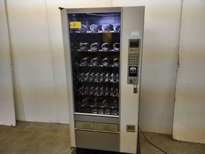 lot 21 image: Automatic Products Model Snack Shop LCM2 Commercial Vending Machine