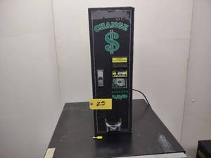 lot 25 image: American Changer Change Machine, Model AC100