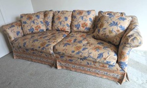 Vintage Flora Hide a Bed Sofa