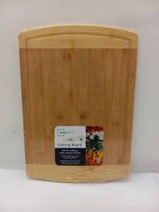 lot 3 image: NEW MAINSTAYS CUTTING BOARD