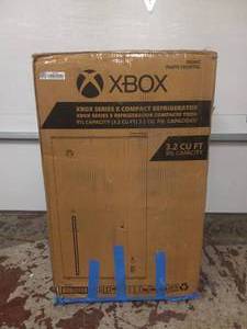 lot 65 image: NEW XBOX MINI FRIDGE