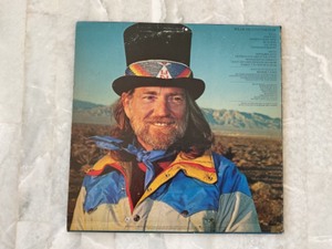 lot 56 image: Willie Nelson - Stardust - Vinyl LP Columbia.