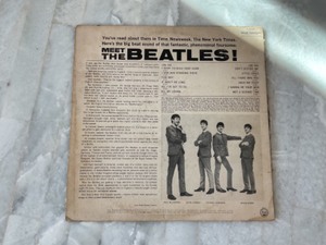 lot 94 image: Meet The Beatles Vinyl US Original 64 Capitol Record Album Vintage 1960s.