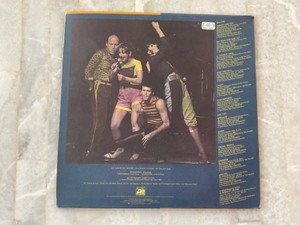 lot 215 image: The Best Of The Manhattan Transfer 12  LP Vinyl Record Album.