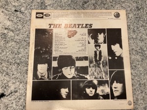 lot 274 image: The Beatles Rubber Soul Vinyl LP Record Album.