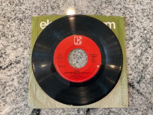 lot 294 image: ElektraAsylum QUEEN ANOTHER ONE BITES THE DUST Vinyl LP Record Album.