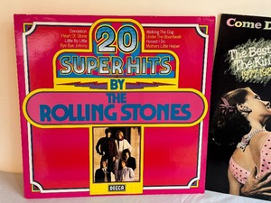 Record Album Rolling Stones 20 Super Hits and Record Album The Kinks The Best of the Kinks