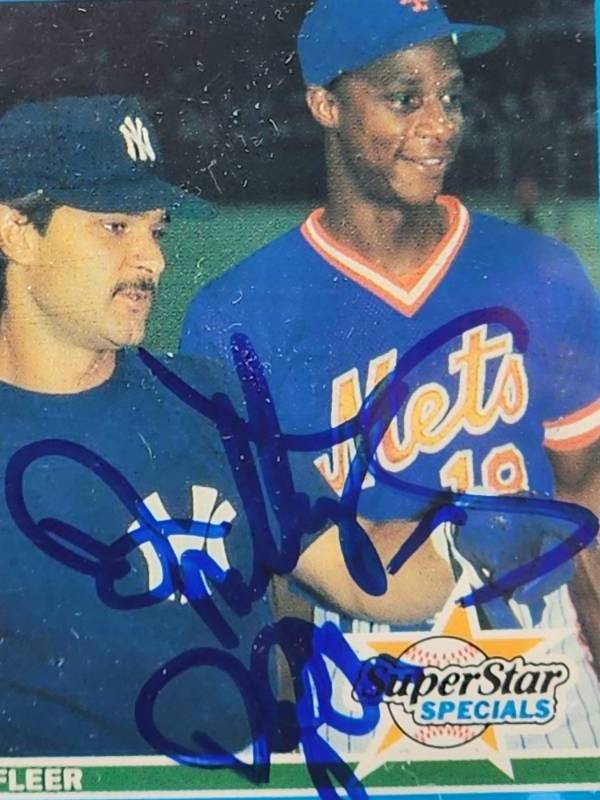lot 200 image: 1987 Fleer Baseball Card #638 Autographed by Don Mattingly & Darryl Strawberry