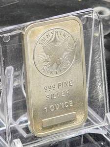 lot 19 image: 1 Sunshine Troy ounce .999 Silver Bar