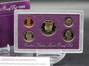 lot 40 image: United States 1992 Proof Coin Set