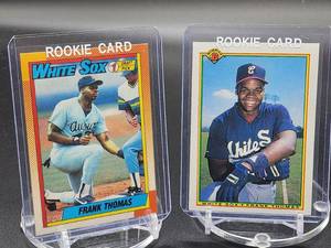 lot 90 image: (3) Assorted 1990 Chicago HOF Great Frank Thomas Rookie Cards