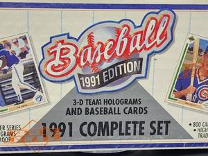 lot 135 image: Factory Sealed 1991 Upper Deck Baseball Card Set
