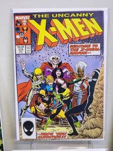 lot 223 image: (6) Assorted Vintage Comic Books
