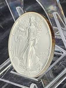 lot 210 image: U.S. Mint 1989 Silver American Eagle Dollar Coin