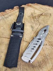 lot 243 image: (1) Fixed Blade Boot Knife & (1) Utility Tool Knife