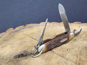 lot 247 image: Vintage Kabar Folding Pocket Knife