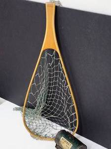 lot 265 image: (1) Vintage Fishing Net and (1) Vintage Metal Bait Box