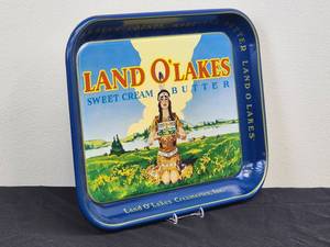 lot 251 image: Iconic Land O Lakes Sweet Butter Tray
