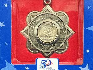 lot 257 image: (5) U.S. Mint 1997 Statehood Quarter Ornaments