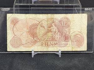 lot 346 image: (3) Mexico Foreign Currency Bills and (1) United Kingdom Foreign Currency Bill