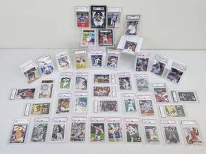 lot 324 image: Huge Sports Card Collection Too Many to List