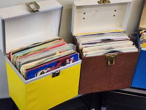 lot 397 image: (3) Case of Over 125 Vintage 7 45 RPM Vinyl Records
