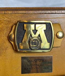 lot GB17 image: Minnesota Belt Buckle Collection