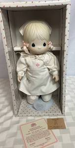 lot GB77 image: Precious Moments Doll - Angie, The Angel of Mercy - 1987