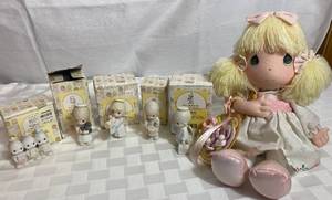 lot GB104 image: Precious Moments Figurines and 1989 Mothers Day Doll
