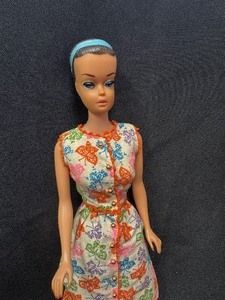 lot 5 image: Vintage Midge Barbie Wearing Butterfly Dress