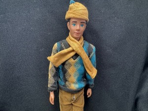 lot 82 image: Vintage Allan Barbie Wearing Fun on Ice Outfit