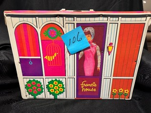 lot 106 image: Vintage Barbie Doll Francie House Carrying Case