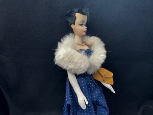 lot 195 image: No. 3 Brunette Ponytail Barbie Wearing Gay Parisienne Dress Outfit
