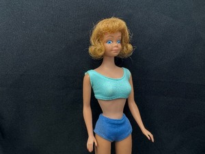 lot 201 image: Vintage Midge Barbie Wearing Swimsuit