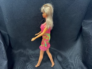 lot 237 image: Vintage Bendable Barbie