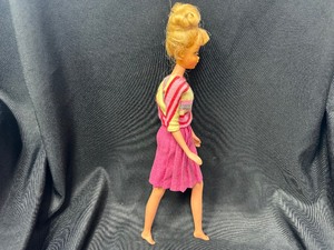 lot 250 image: Vintage Barbie