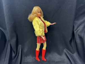 lot 256 image: Vintage Twist N Turn Barbie Wearing Made for Each Other Outfit