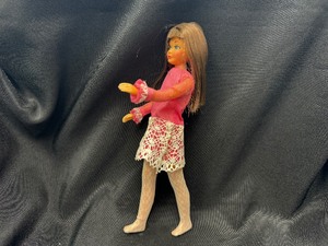 lot 266 image: Vintage Skipper Wearing All Prettied Up Outfit