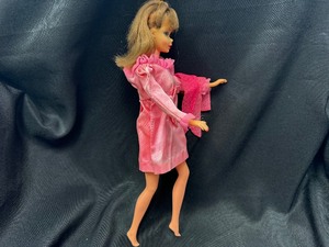 lot 273 image: Barbie Wearing Little Bow Pink Outfit Bendable Legs