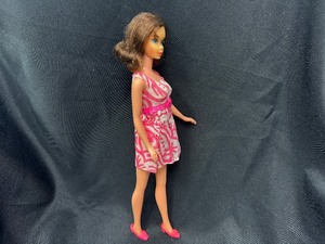 lot 311 image: Vintage Twist N Turn Barbie with Bendable Legs