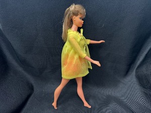 lot 321 image: Vintage Barbie Wearing Night Clouds Outfit with Bendable Legs