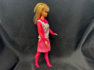 lot 322 image: Vintage Barbie Twinkle Town